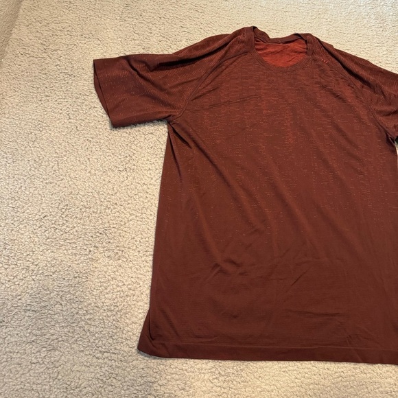 Lululemon Men Disrupted Grid Date Brown Metal Vent Tech Short Sleeve Shirt 2.0 M - Picture 5 of 9